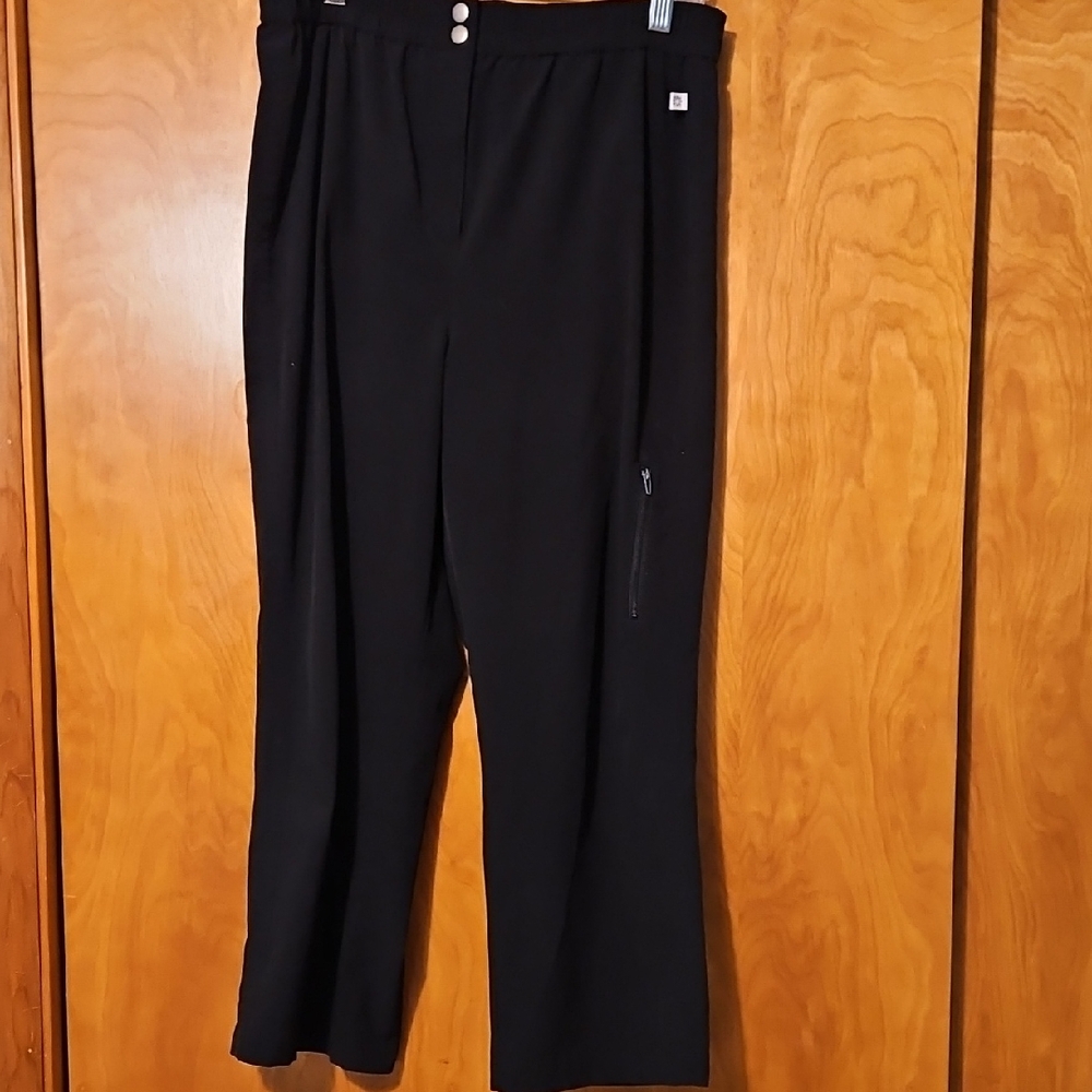 Chico's Black Zenergy  Pants Size 1